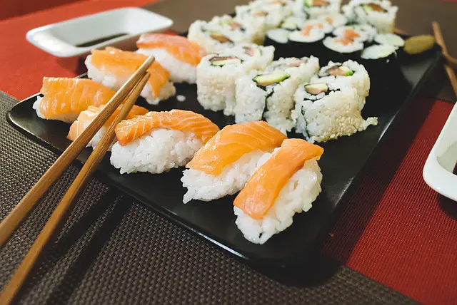El sushi y las embarazadas mejor evitarlo