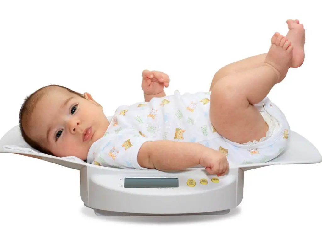 Conoce el peso y talla adecuado para la edad de tu bebé