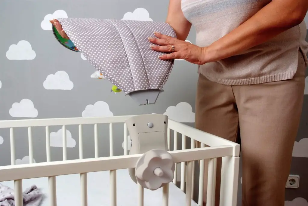 La importancia del móvil en la cuna de tu bebé