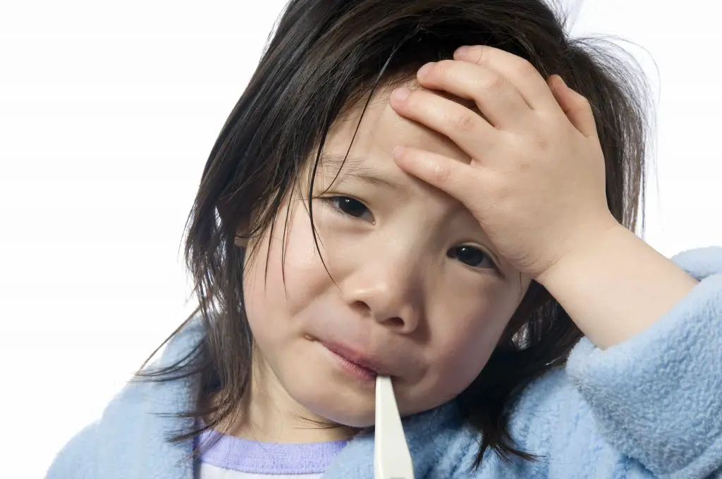 Cómo actuar ante la fiebre en bebés