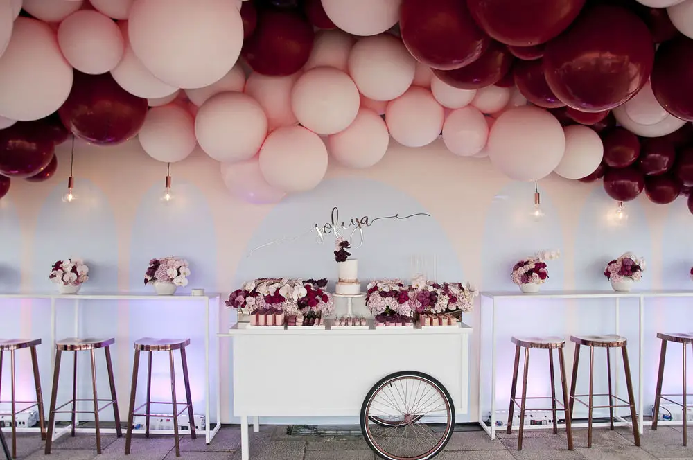 decoración con globos boda