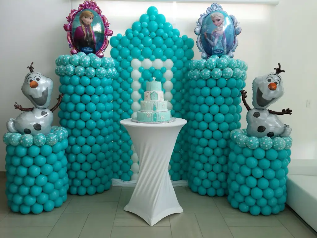 decoración con globos de frozen