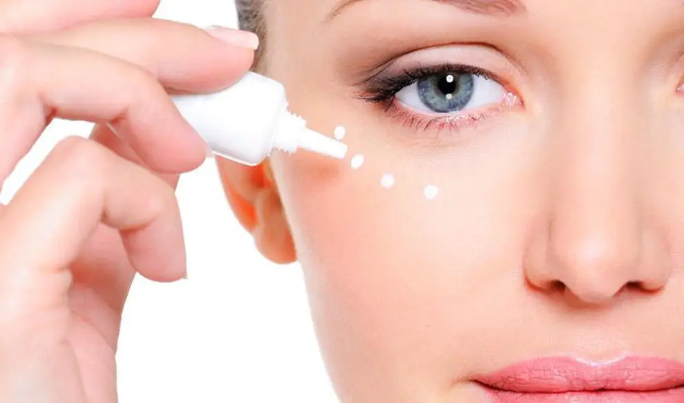Crema contorno de ojos ¡Las 15 mejores marcas y cremas caseras!