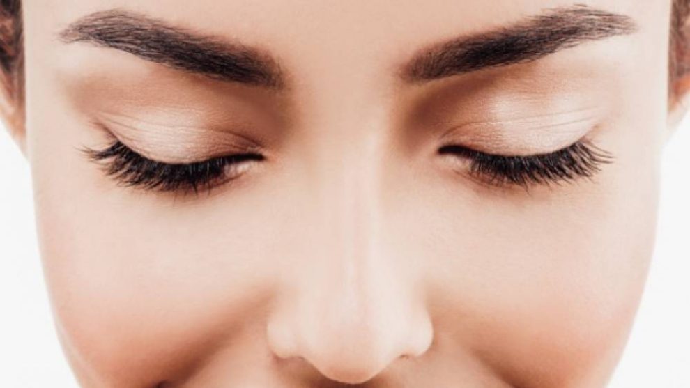 ¿Cuáles son los tipos de cejas que te favorecen según tu rostro y tus ...