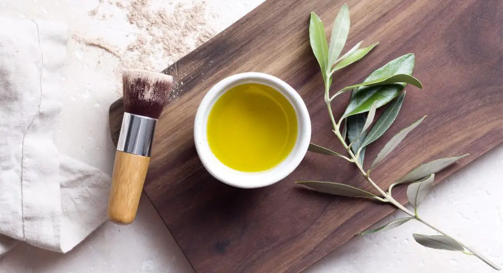 brochas maquillaje limpiar aceite de oliva