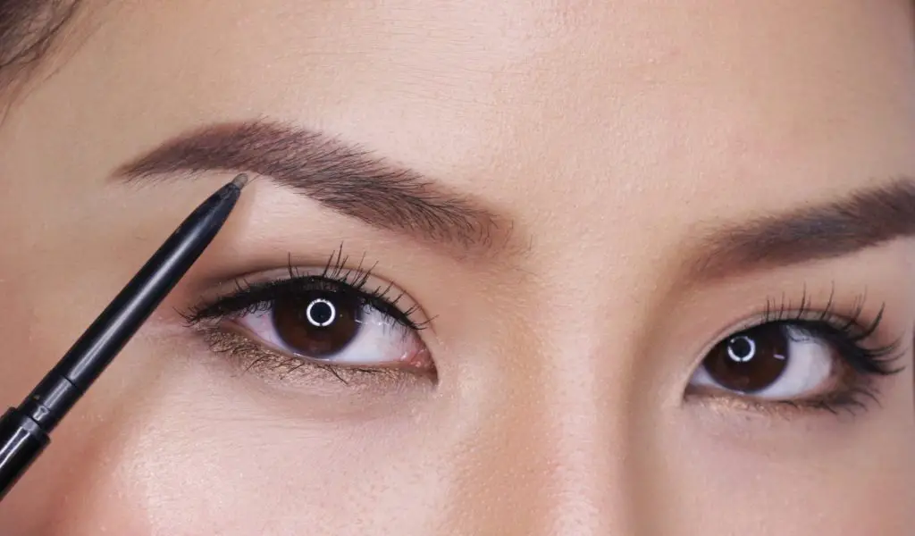 como maquillar ojos pequeños cejas como maquillar ojos pequenos cejas