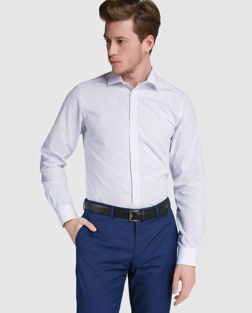 camisa de corte ajustado
