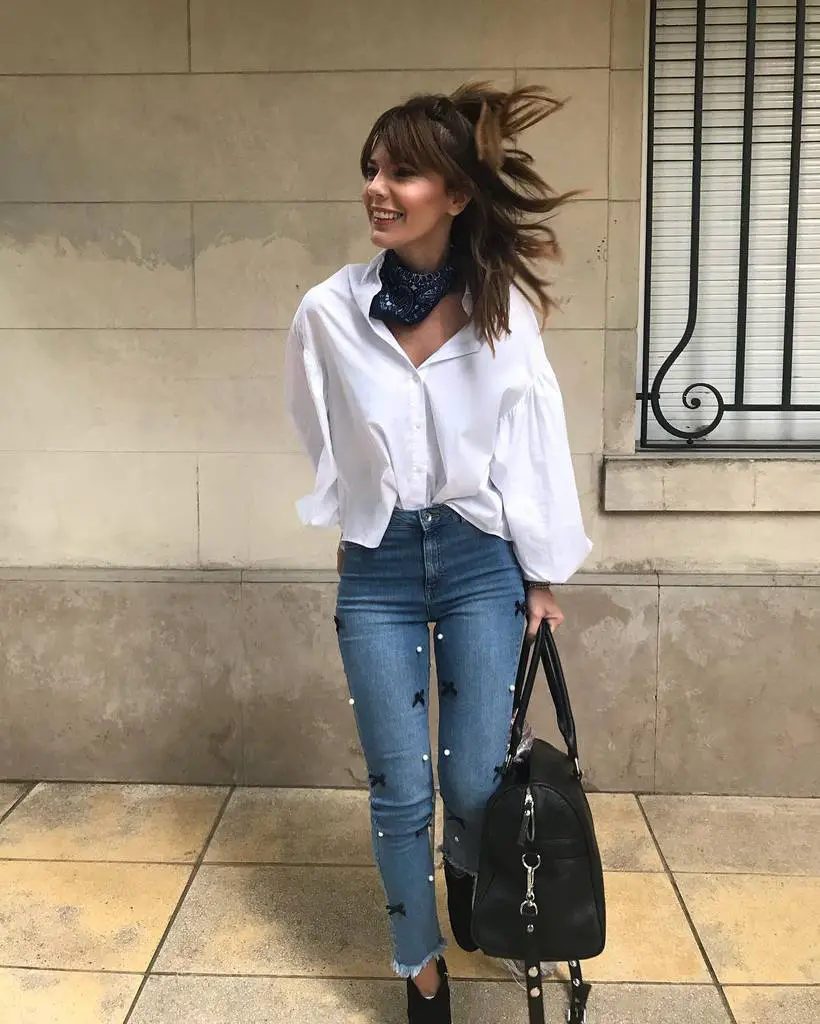 Outfit con camisa blanca 