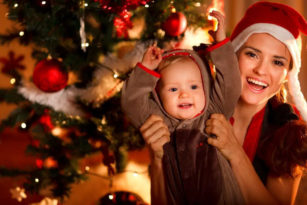 20 Actividades navideñas para compartir con tu bebé en Navidad