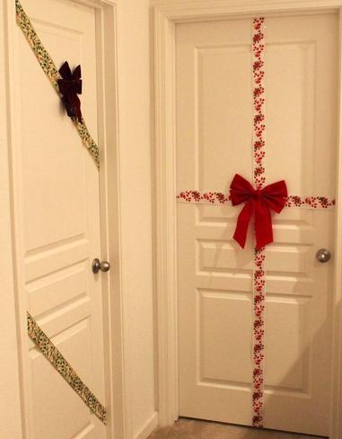 Puertas decoradas de Navidad ¡+16 Ideas divertidas para hacer tú misma!