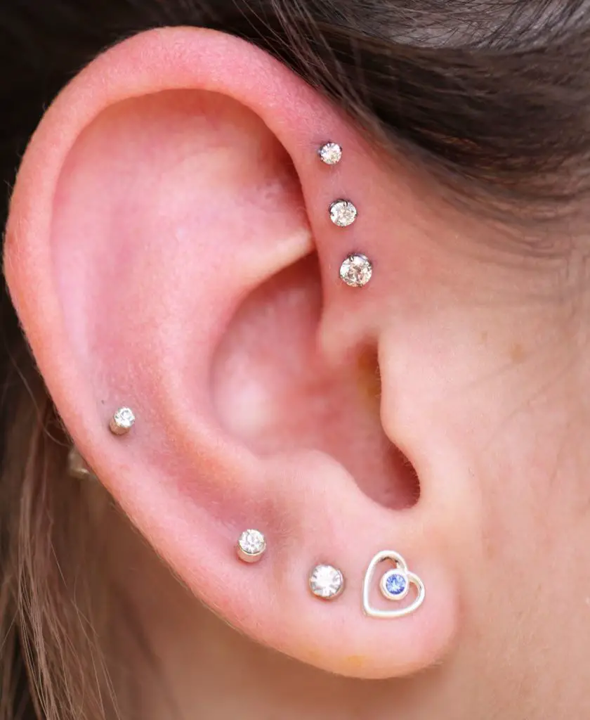 piercings en la oreja tipo anti helix