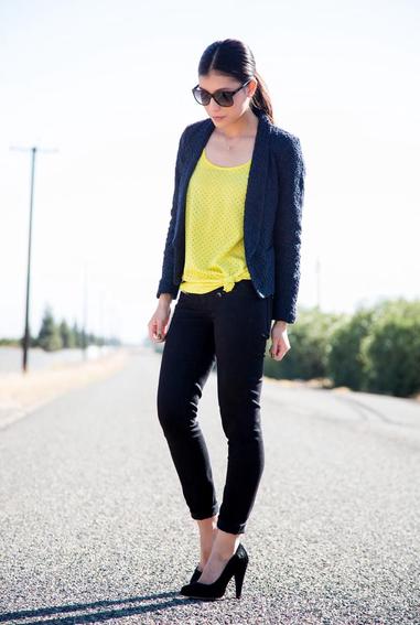15 maneras de como combinar un pantalón negro y reinventar tu look del día