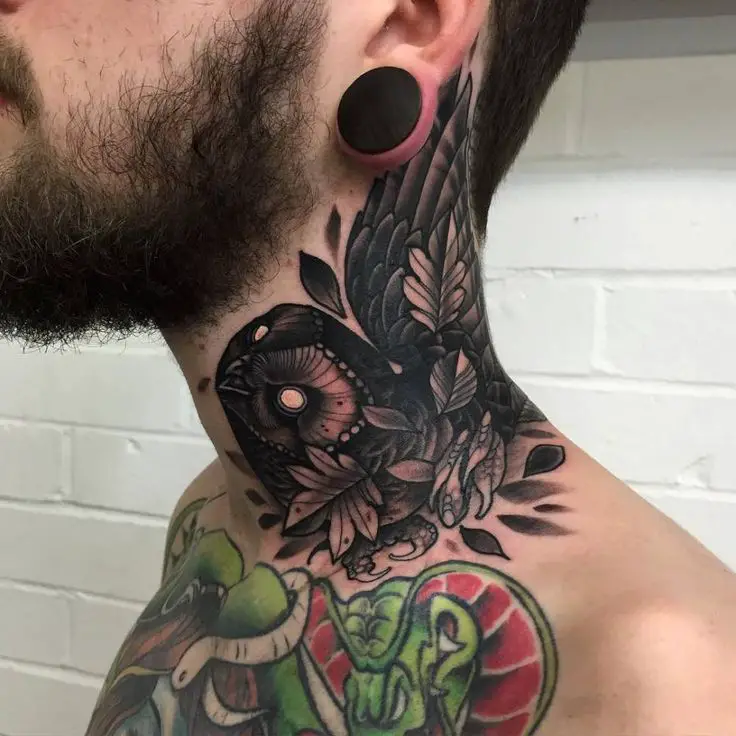 tatuajes en el cuello para hombres