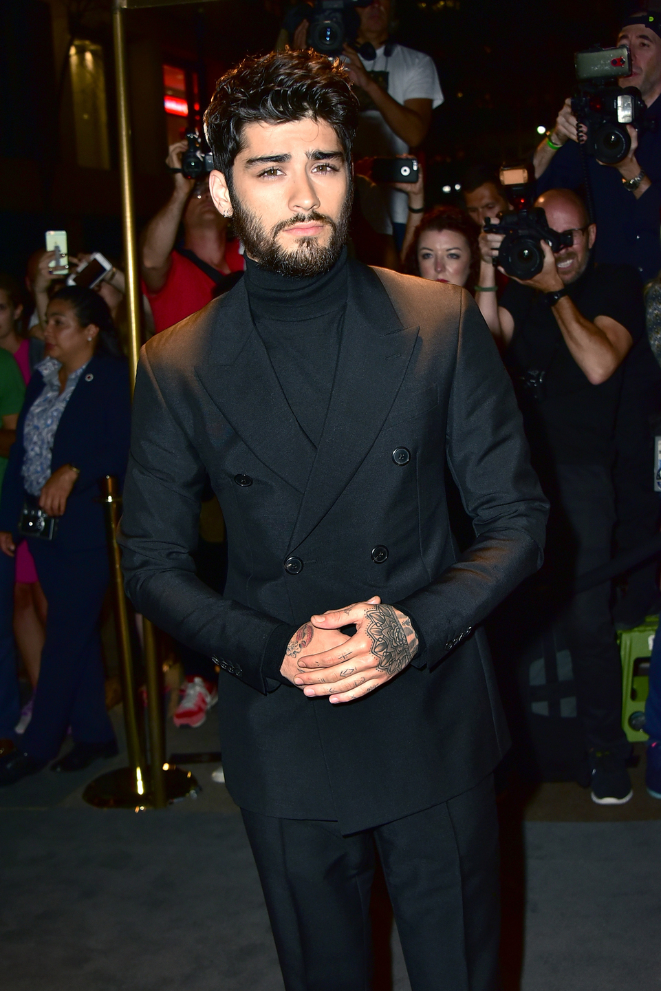 Outfit negros para hombres: Looks \