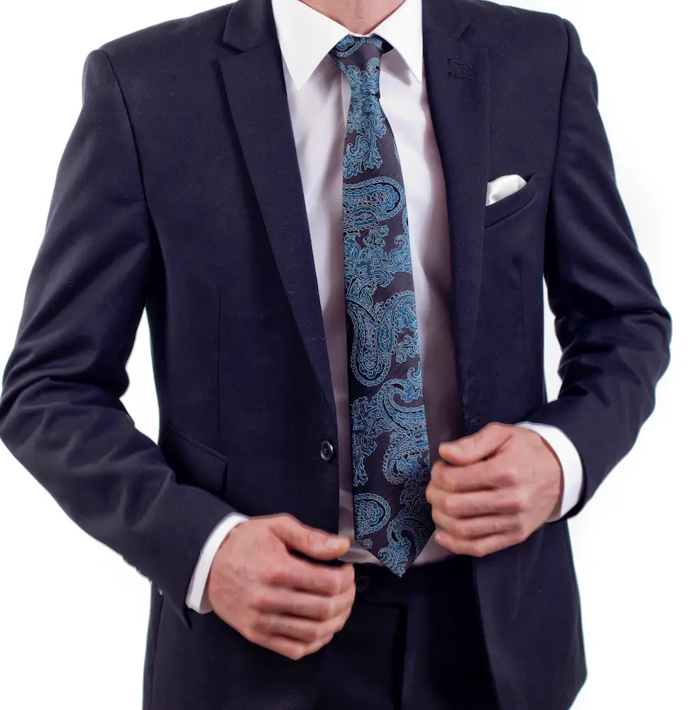 nudo de corbata 