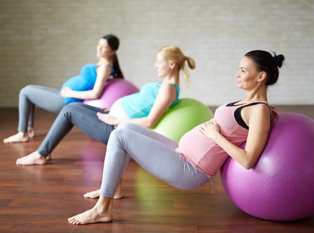 ejercicios con pelota para embarazadas
