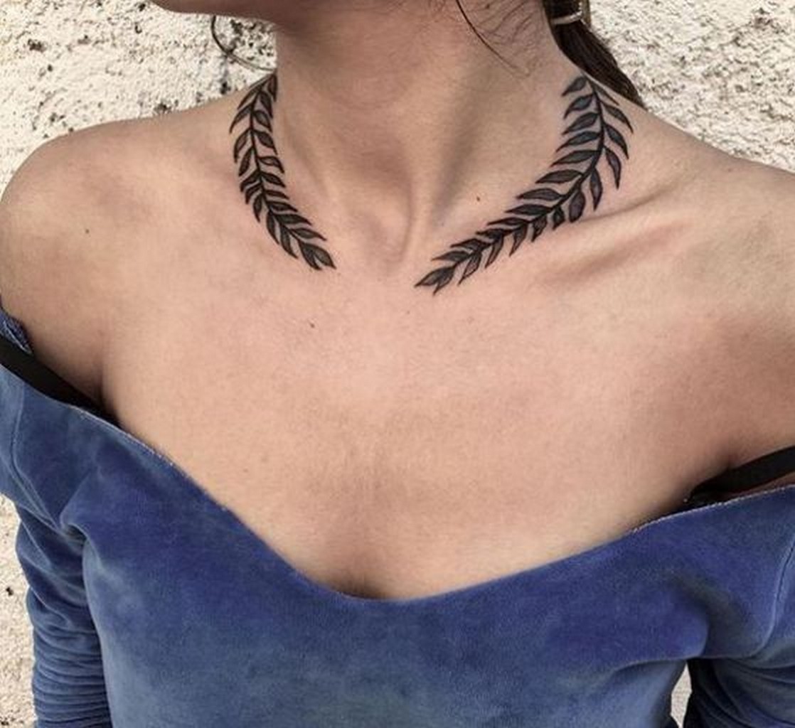tatuajes para mujeres cuello