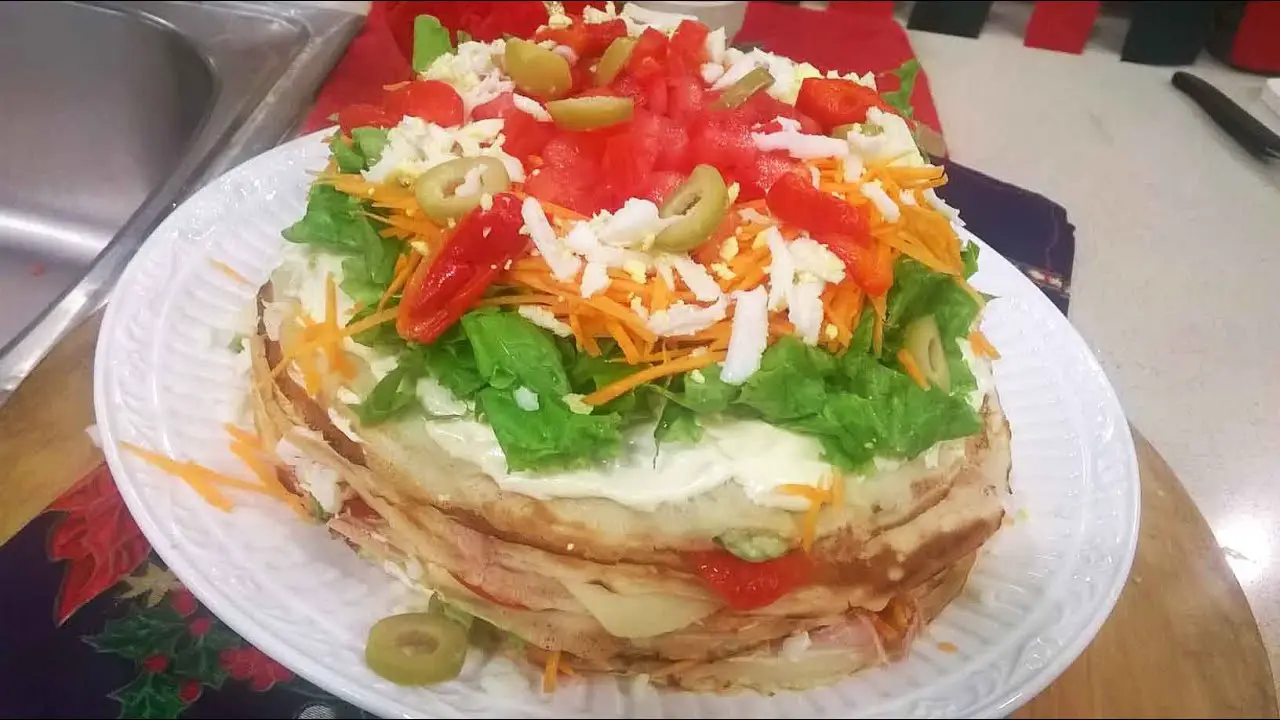 Torta salada de una exquisita receta panqueques