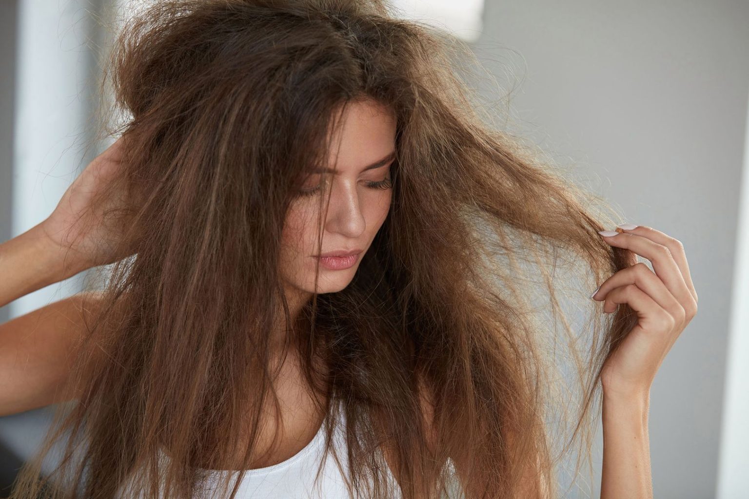 Cabello seco ¿Cuáles son las causas del pelo seco? ¿Cómo hidratarlo?