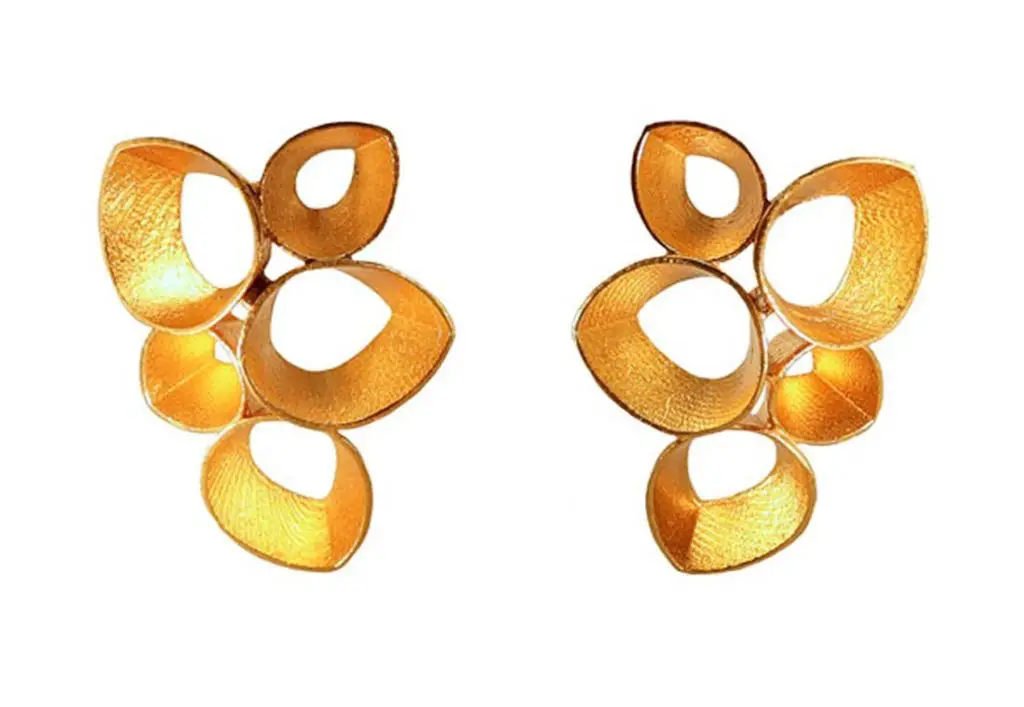 pendientes doradoss