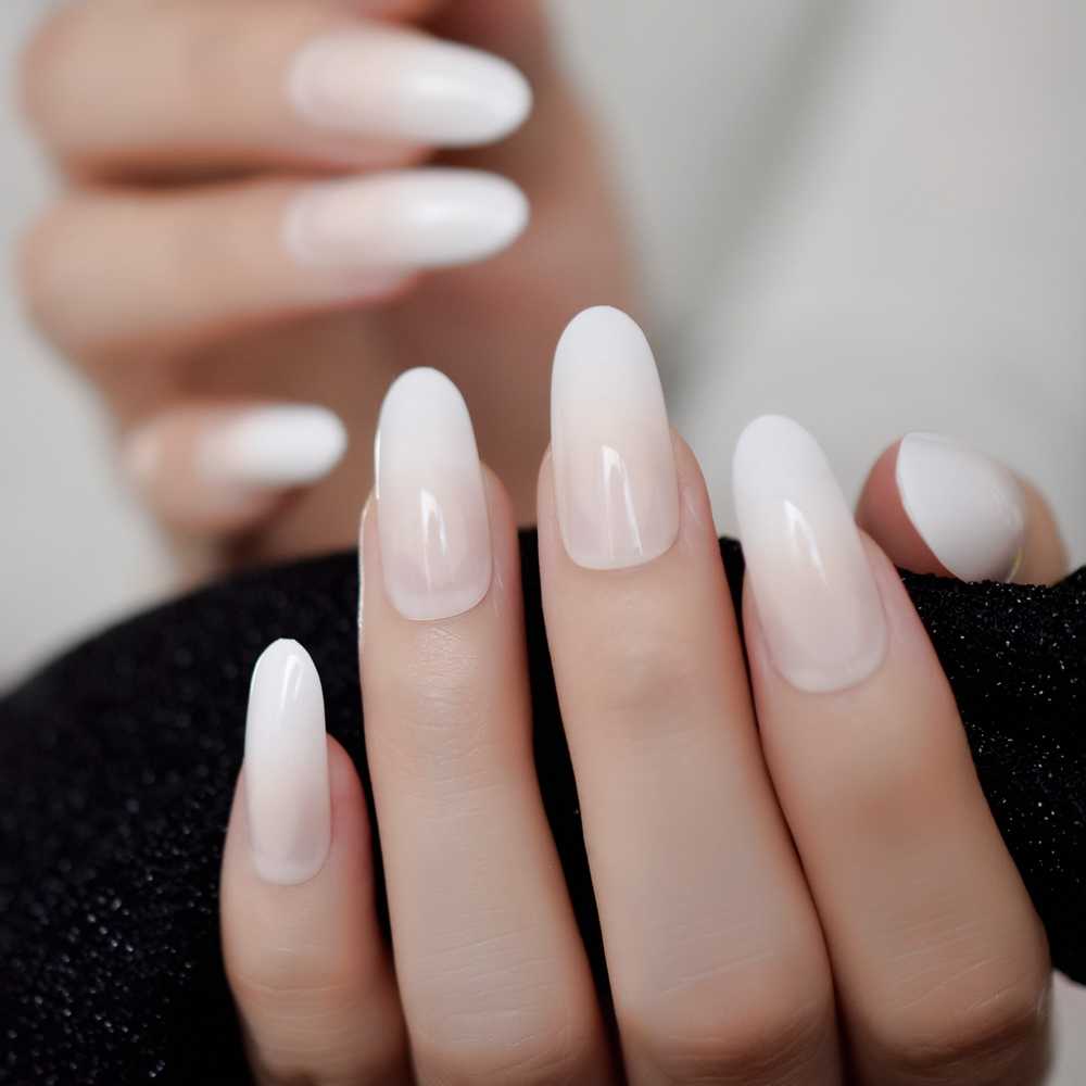 Uñas color natural ¿Te apuntas a una manicuras más natural?
