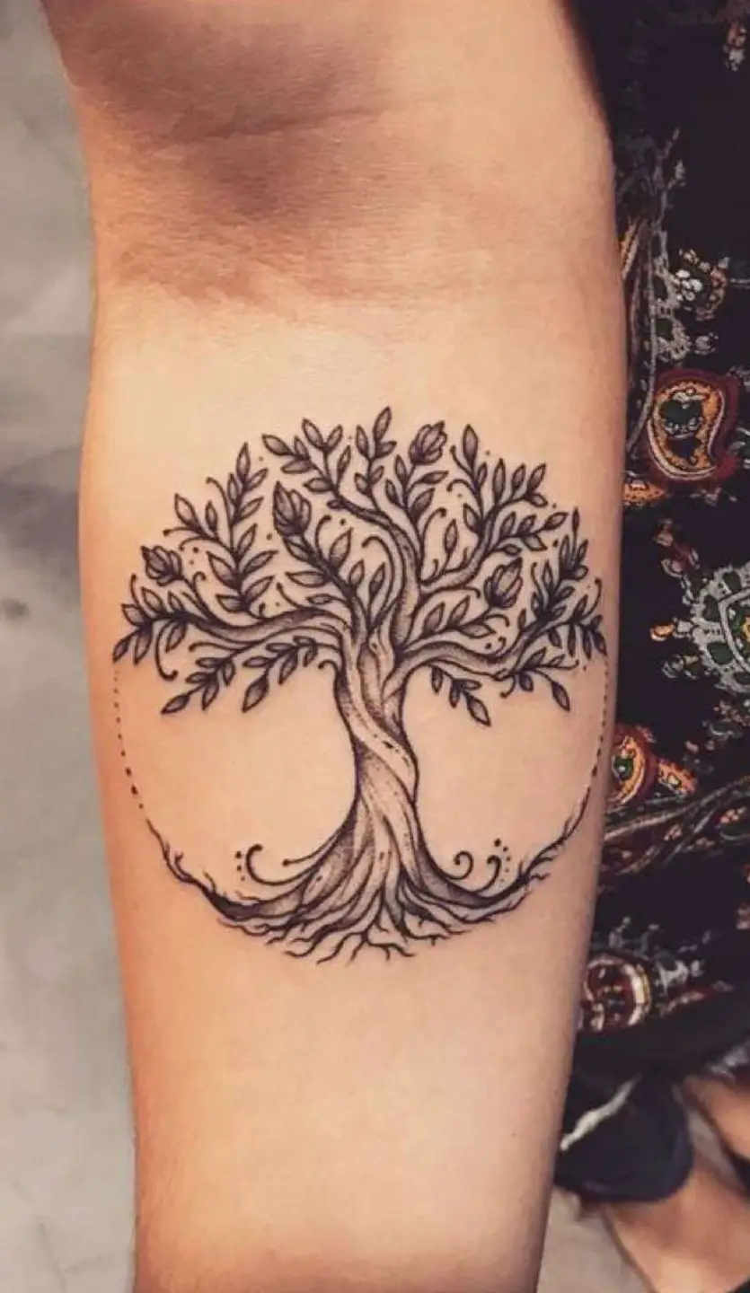 30 Ideas de Tatuajes del Árbol de la vida y sus significados