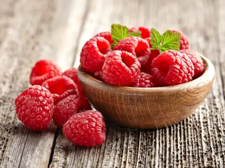¿Cuáles son las frutas no ácidas? Beneficios y formas de