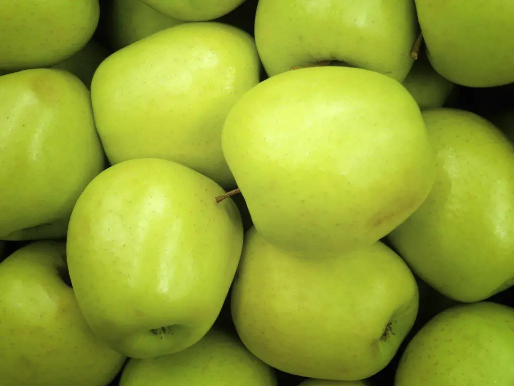 frutas ácidas manzana verde