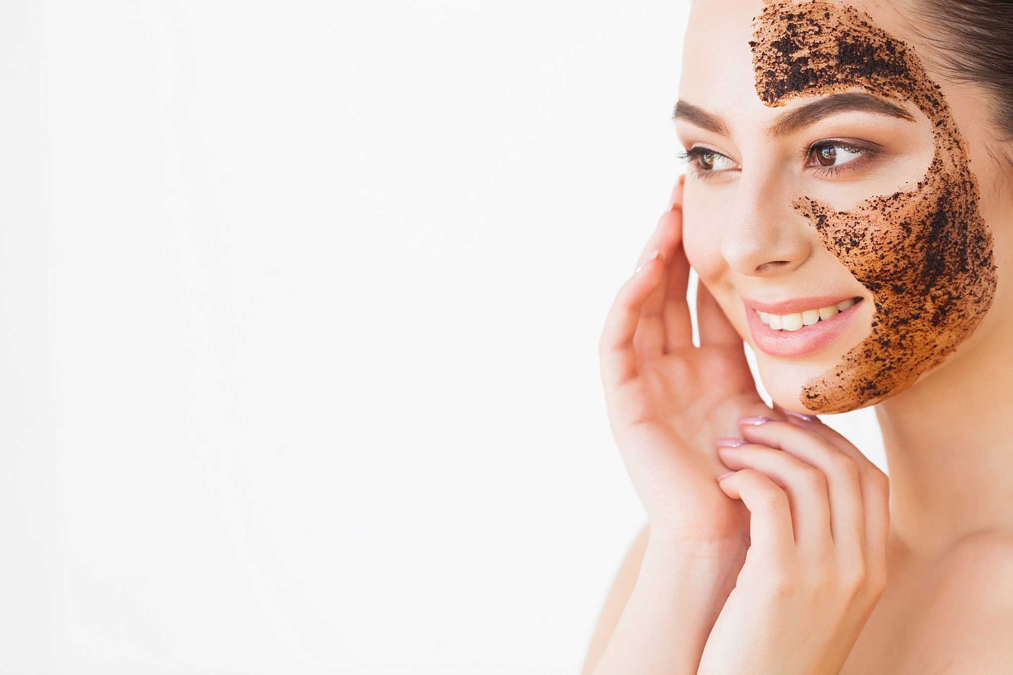 Mascarillas para la cara de café +10 Recetas para exfoliar y