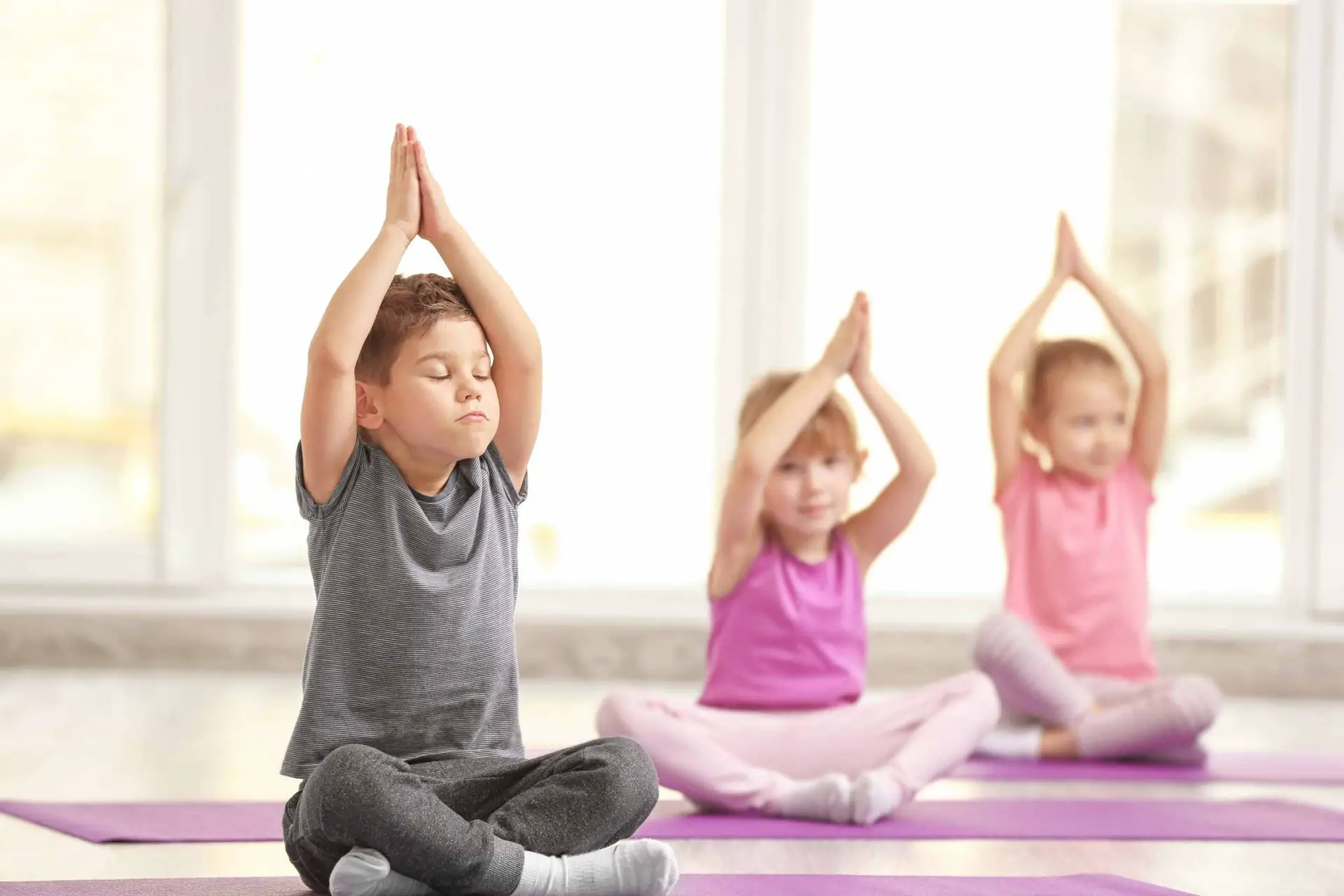actividades físicas para niños yoga