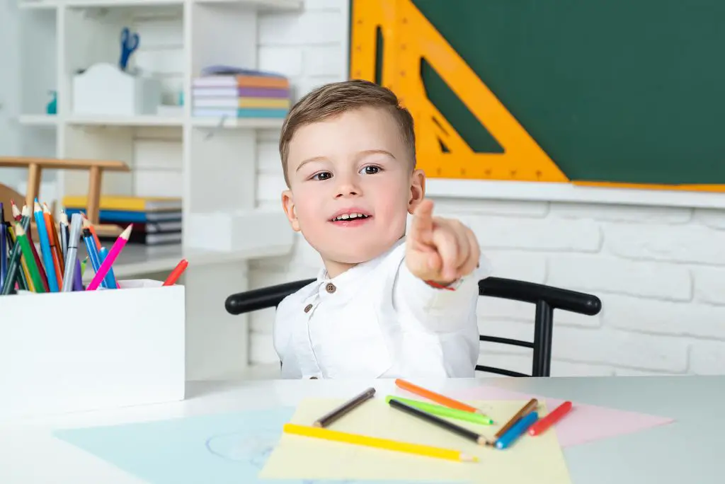 Actividades De Escritura Para Preescolar (Con Ejercicios E Instrucciones)