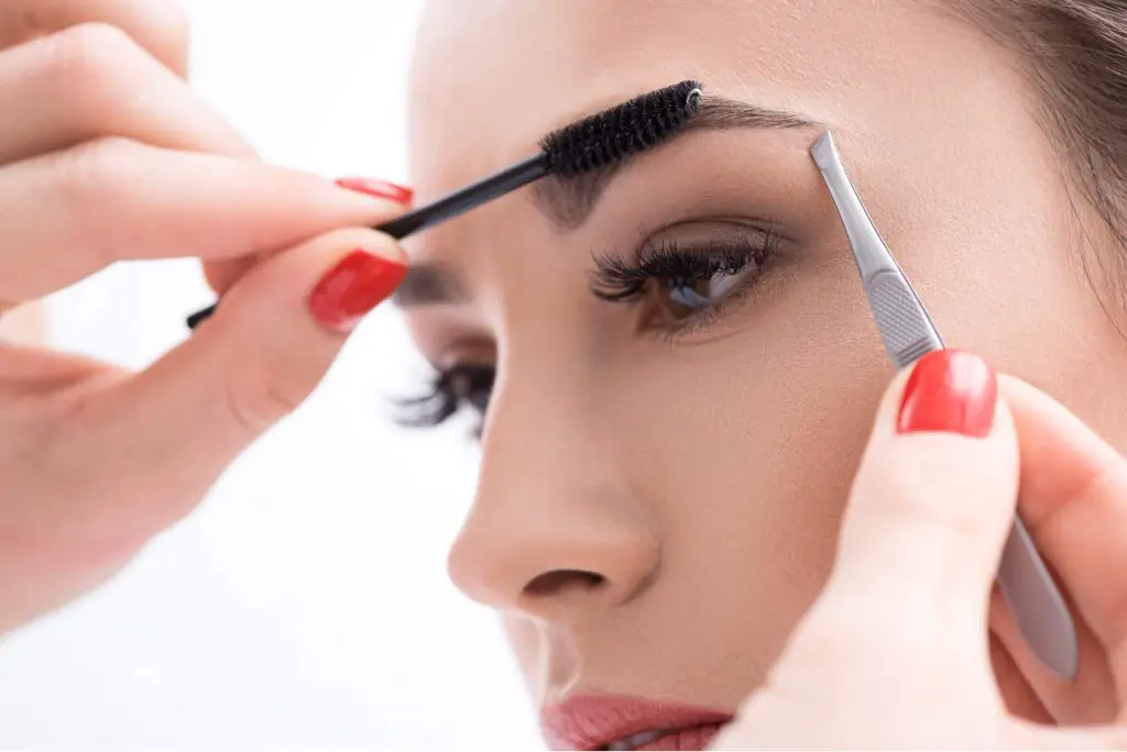 Cejas Perfectas Paso A Paso ¡tips De Perfilado Depilación Y Maquillaje