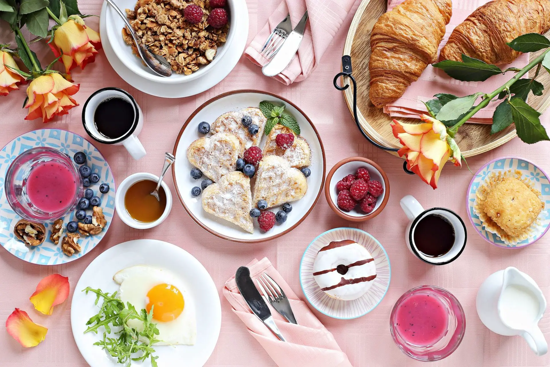 Desayunos románticos +17 Ideas para sorprender a tu pareja en ese día  especial
