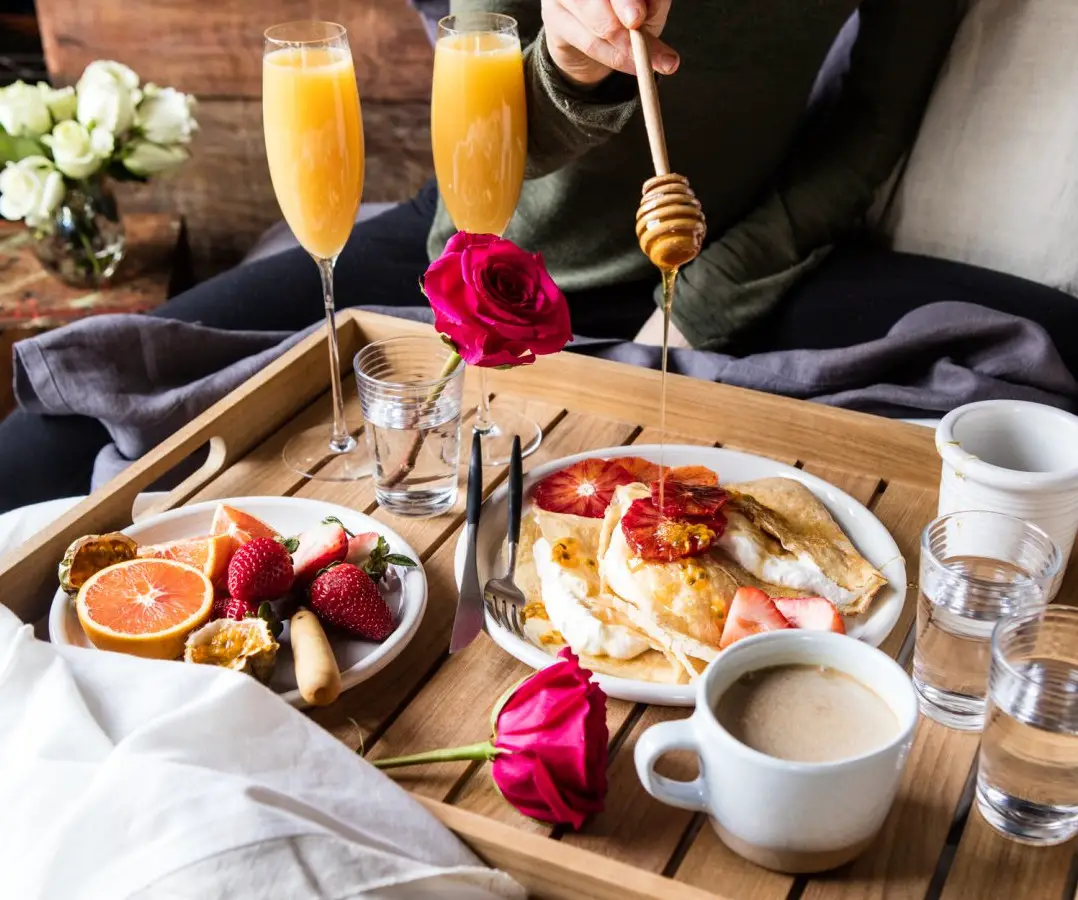 Desayunos románticos +17 Ideas para sorprender a tu pareja en ese día  especial