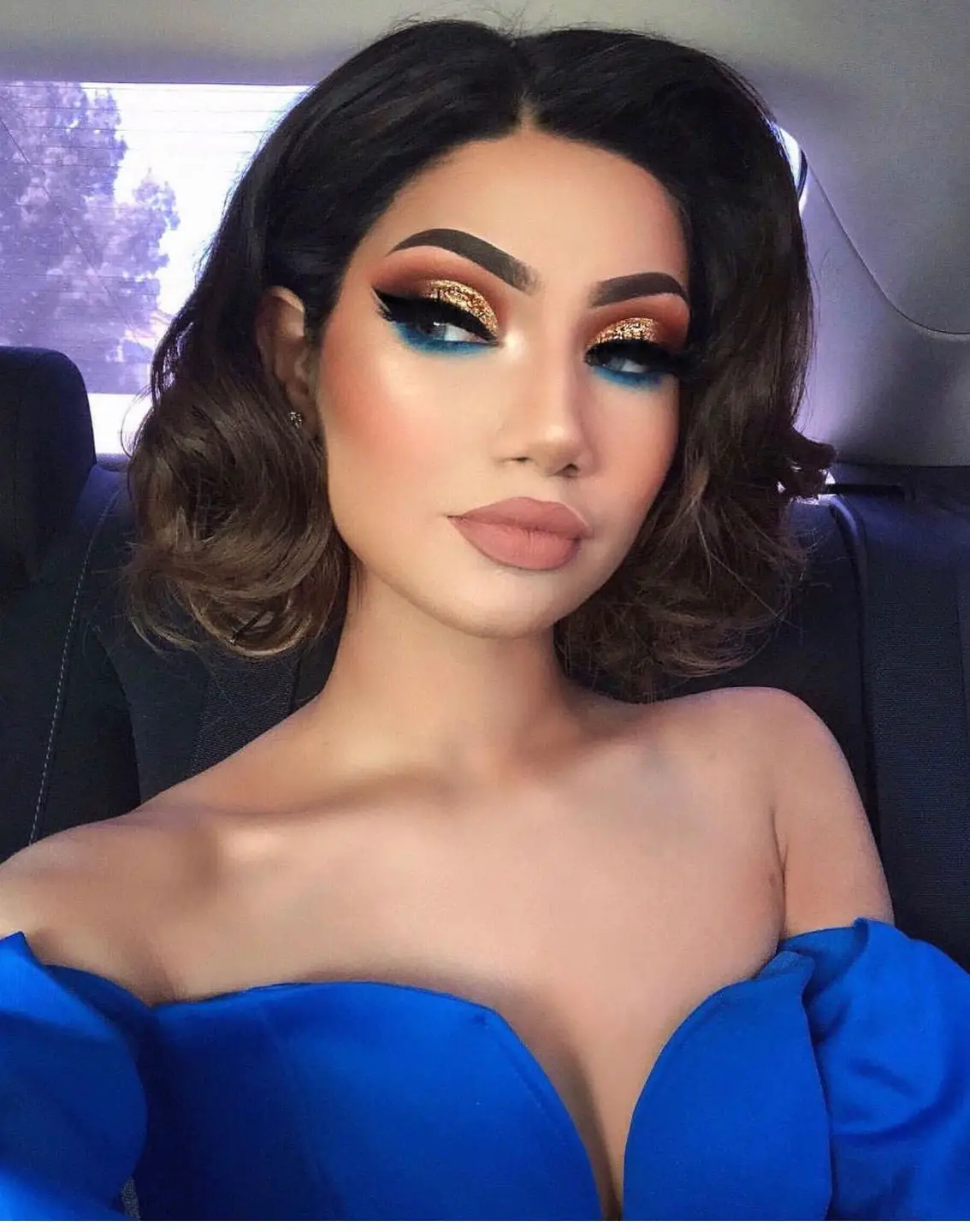 maquillaje para vestido azul