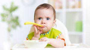 cambios por alimentacion complementaria en bebe de cinco meses