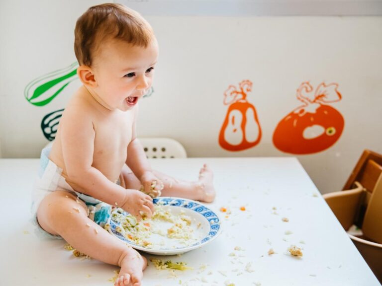 Menú para bebés de 10 meses rico y saludable [Con Recetas]