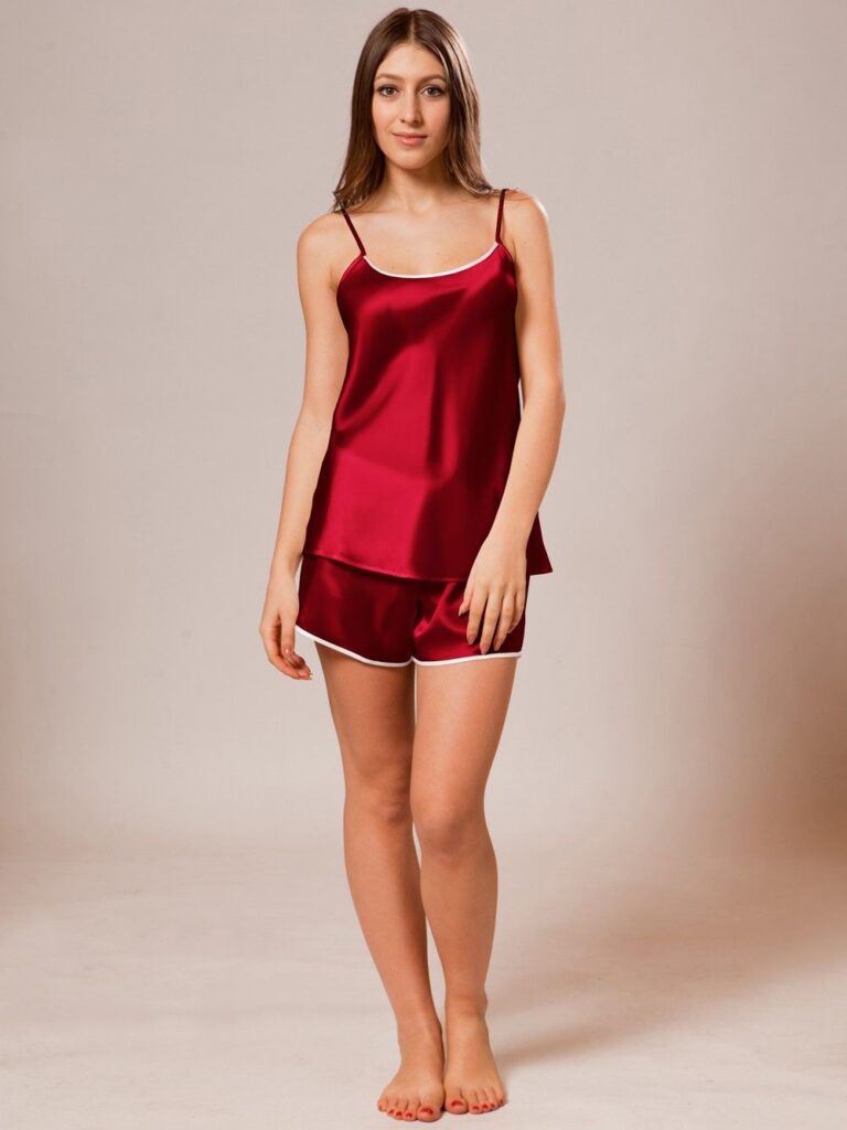 Short de Seda con Piedras