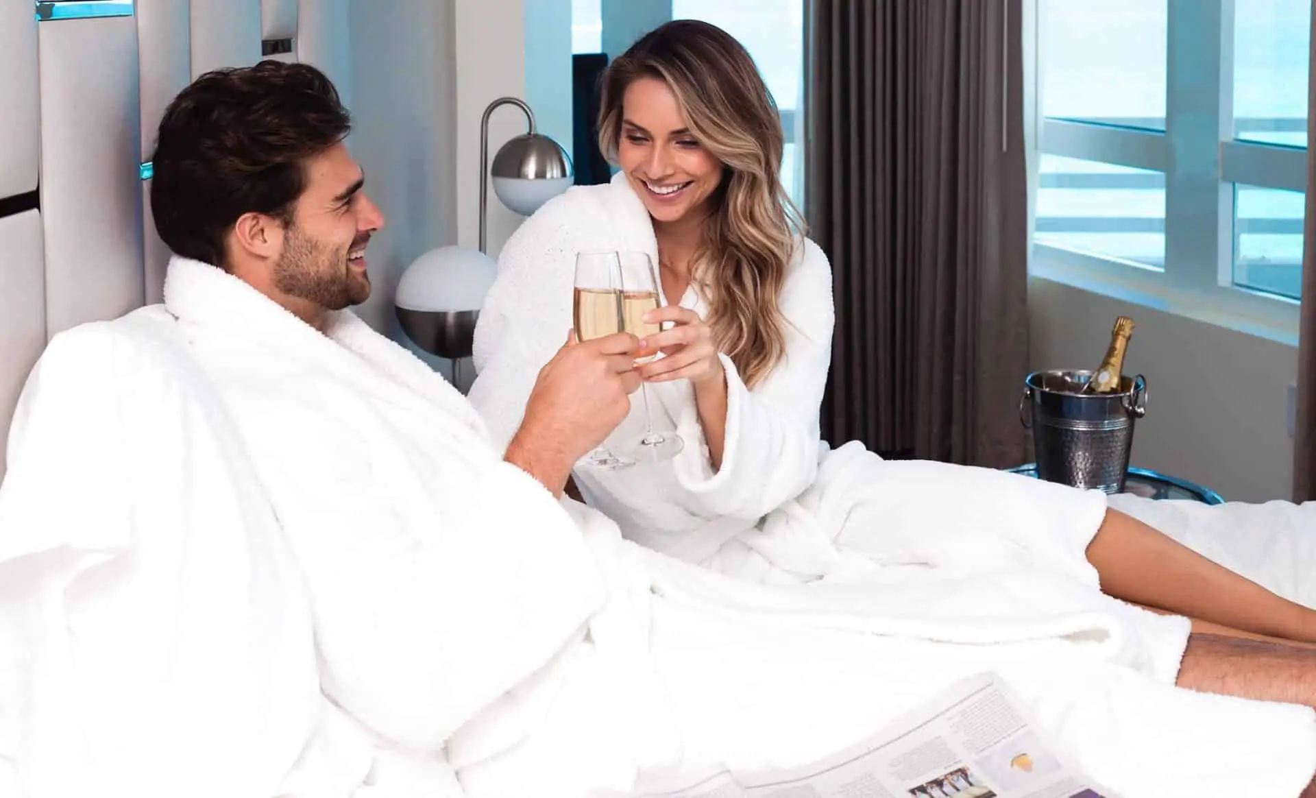 Ideas para una noche romantica en un hotel