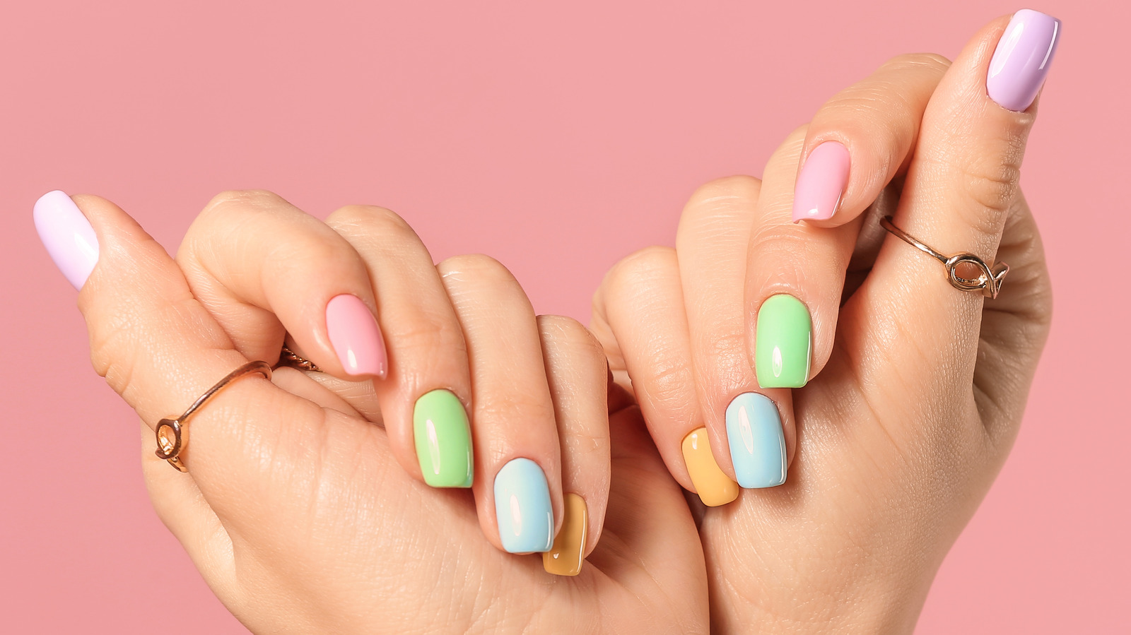 maquillaje de unas colores