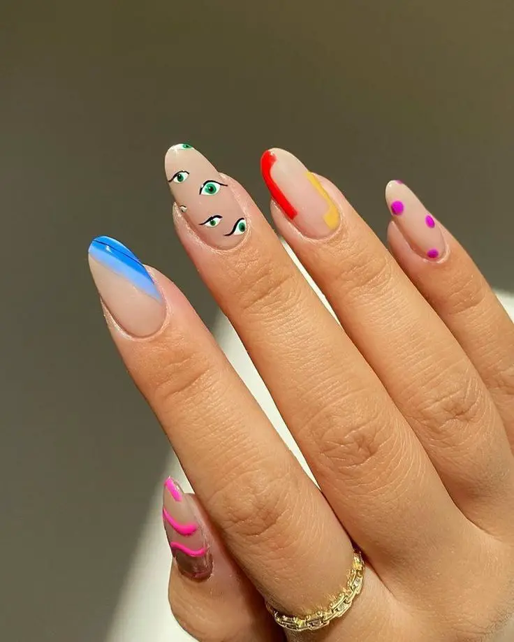 maquillaje de unas patrones mixtos
