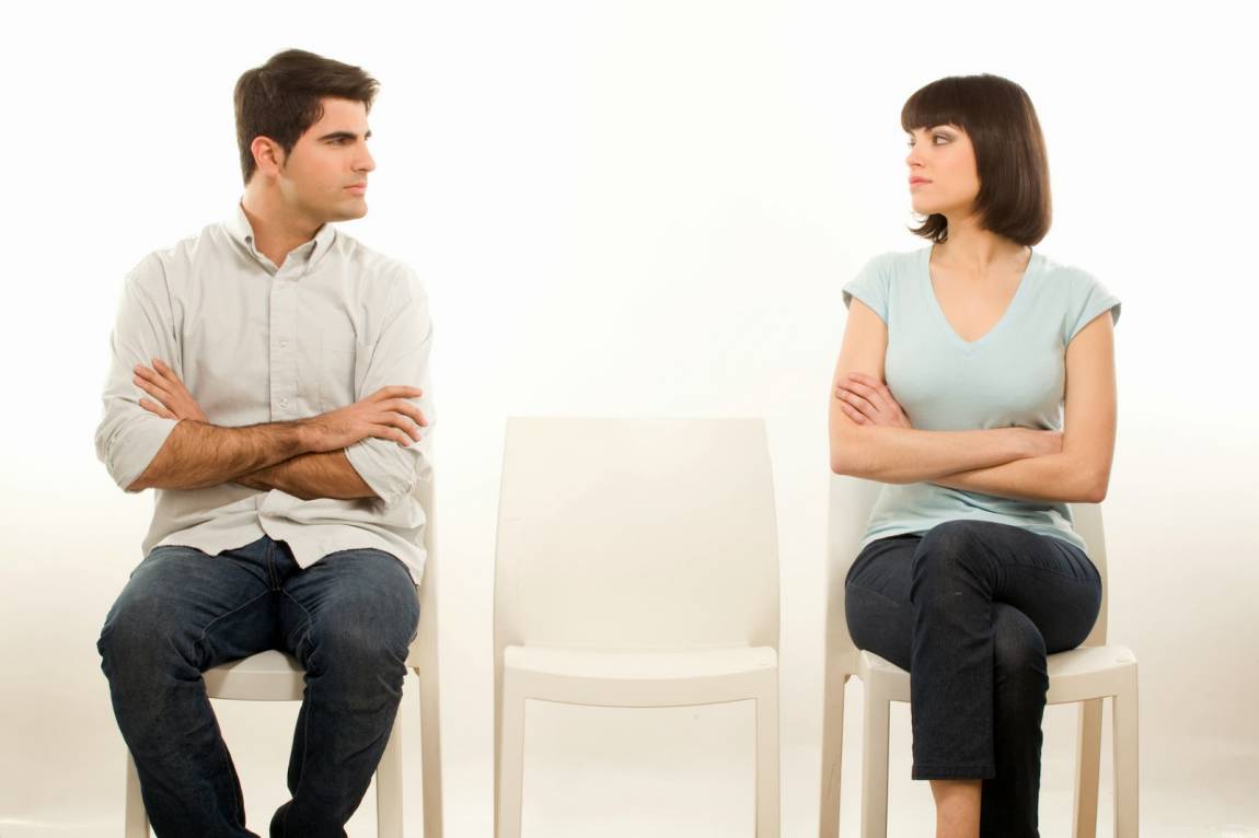 Mi pareja me odia pero no me deja Mi pareja me odia pero no me deja